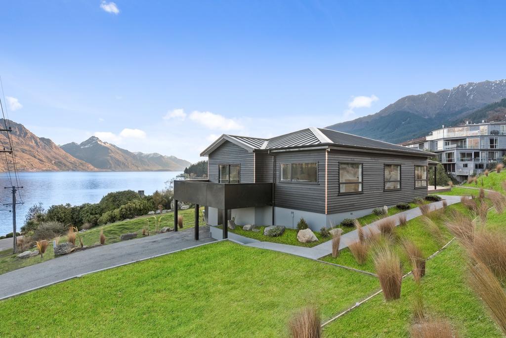 Lakeside Luxury On Suburb Street Queenstown Exterior foto