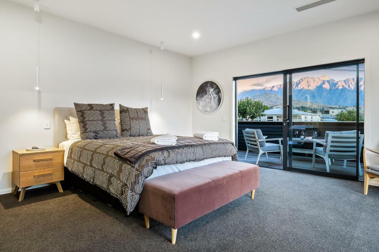 Lakeside Luxury On Suburb Street Queenstown Exterior foto