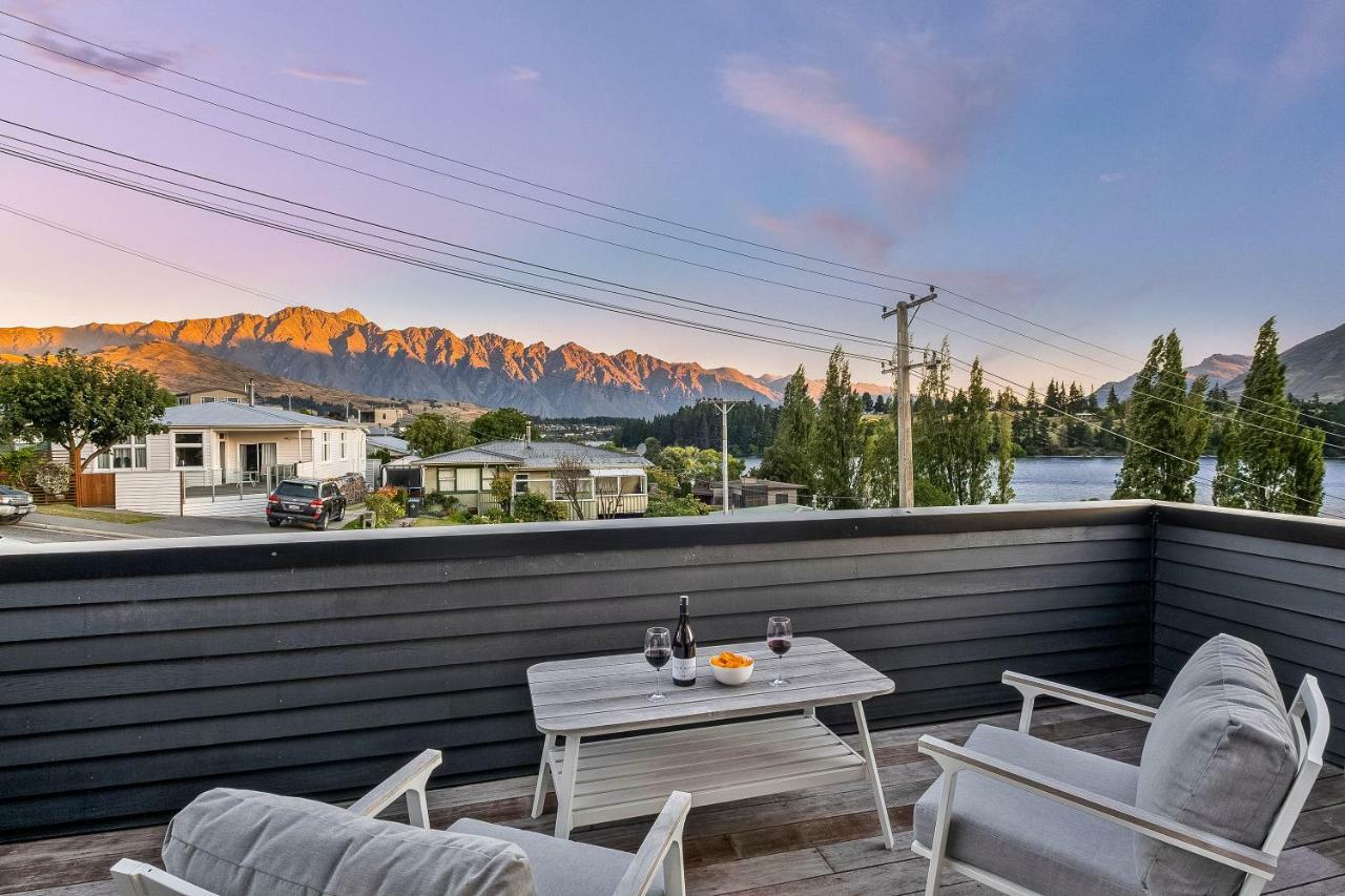 Lakeside Luxury On Suburb Street Queenstown Exterior foto